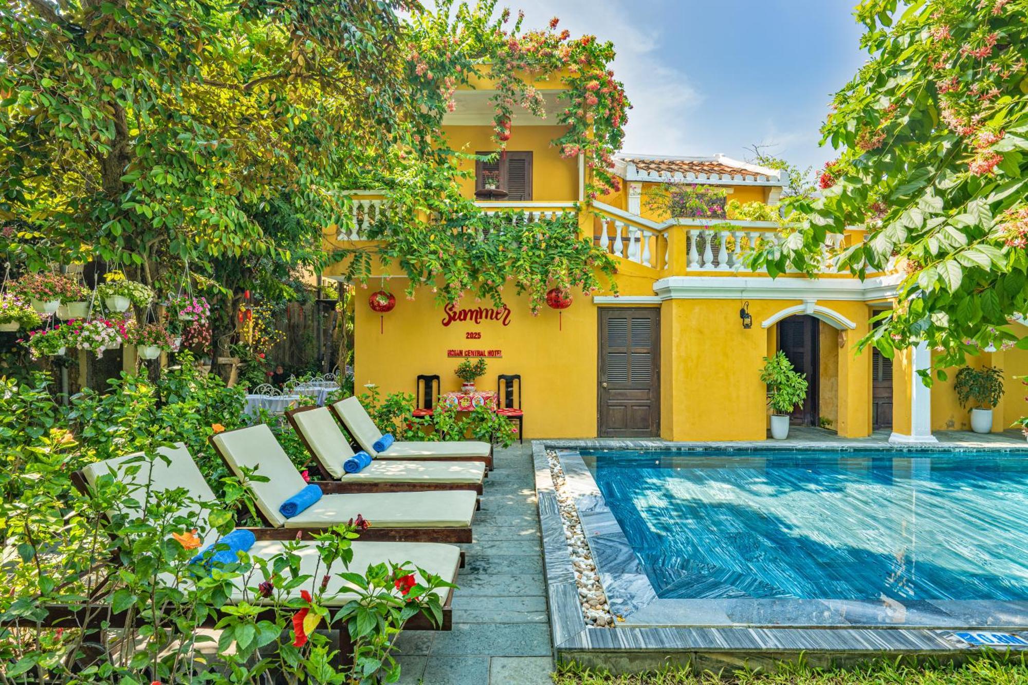 Hoian Central Hotel Хоян Екстер'єр фото